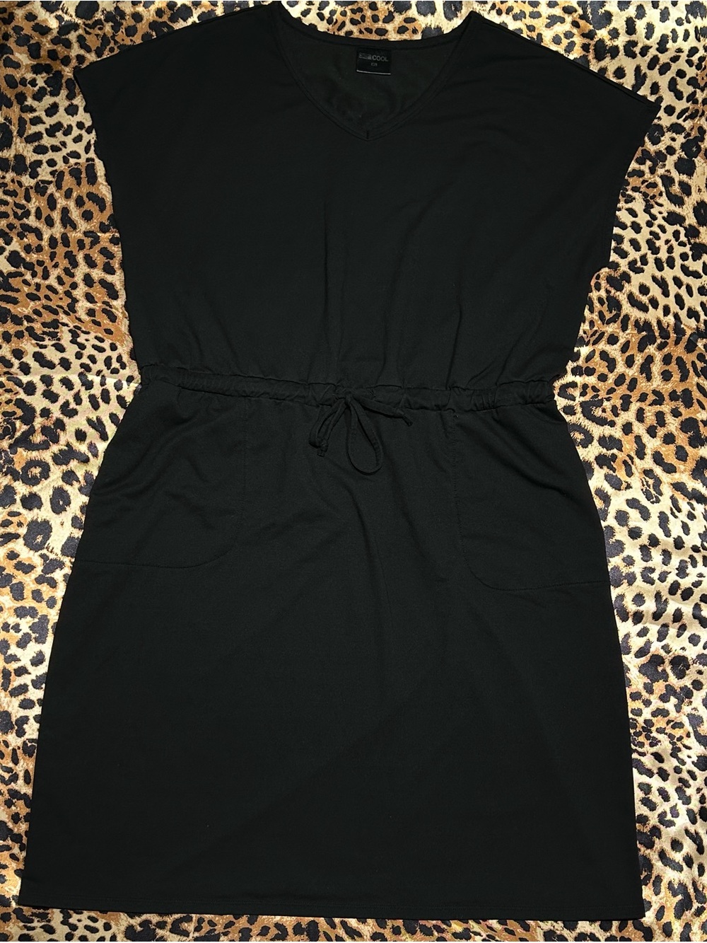 ❌SOLD❌32 Degrees Cool Black V-Neck Drawstring Waist T-Shirt Dress